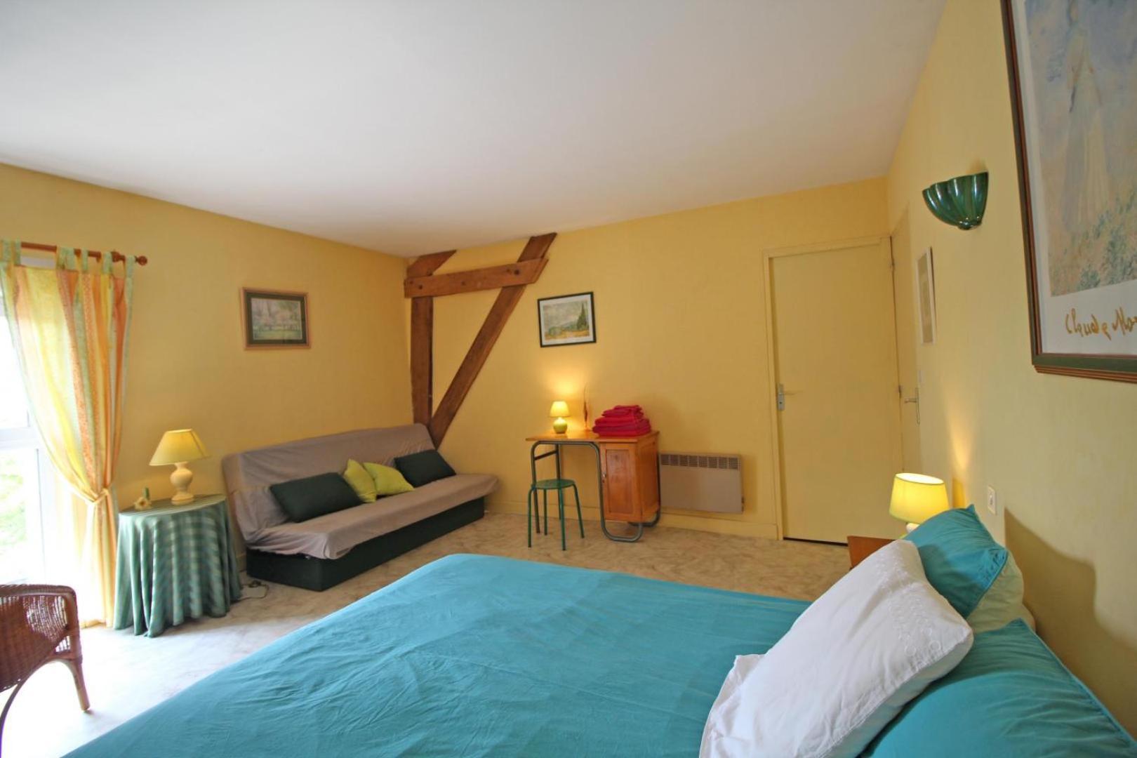 Chez Doussaud Bed & Breakfast Bessines-sur-Gartempe ภายนอก รูปภาพ