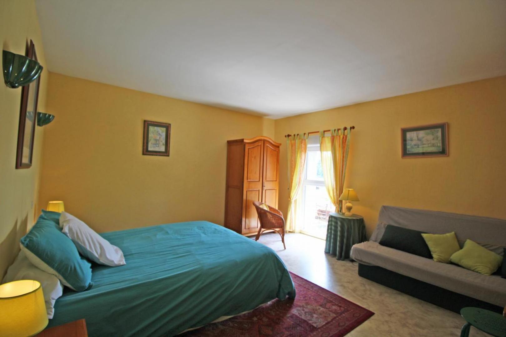 Chez Doussaud Bed & Breakfast Bessines-sur-Gartempe ภายนอก รูปภาพ