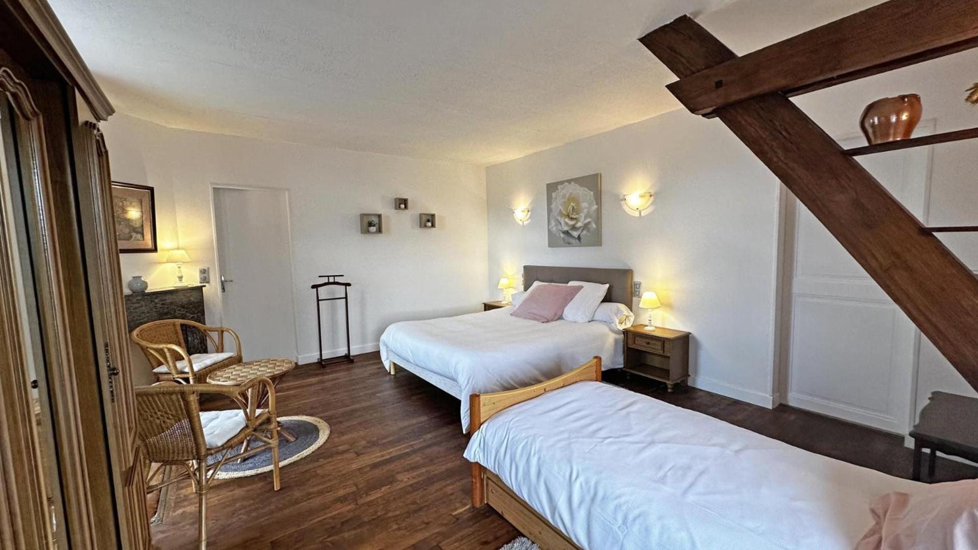 Chez Doussaud Bed & Breakfast Bessines-sur-Gartempe ภายนอก รูปภาพ
